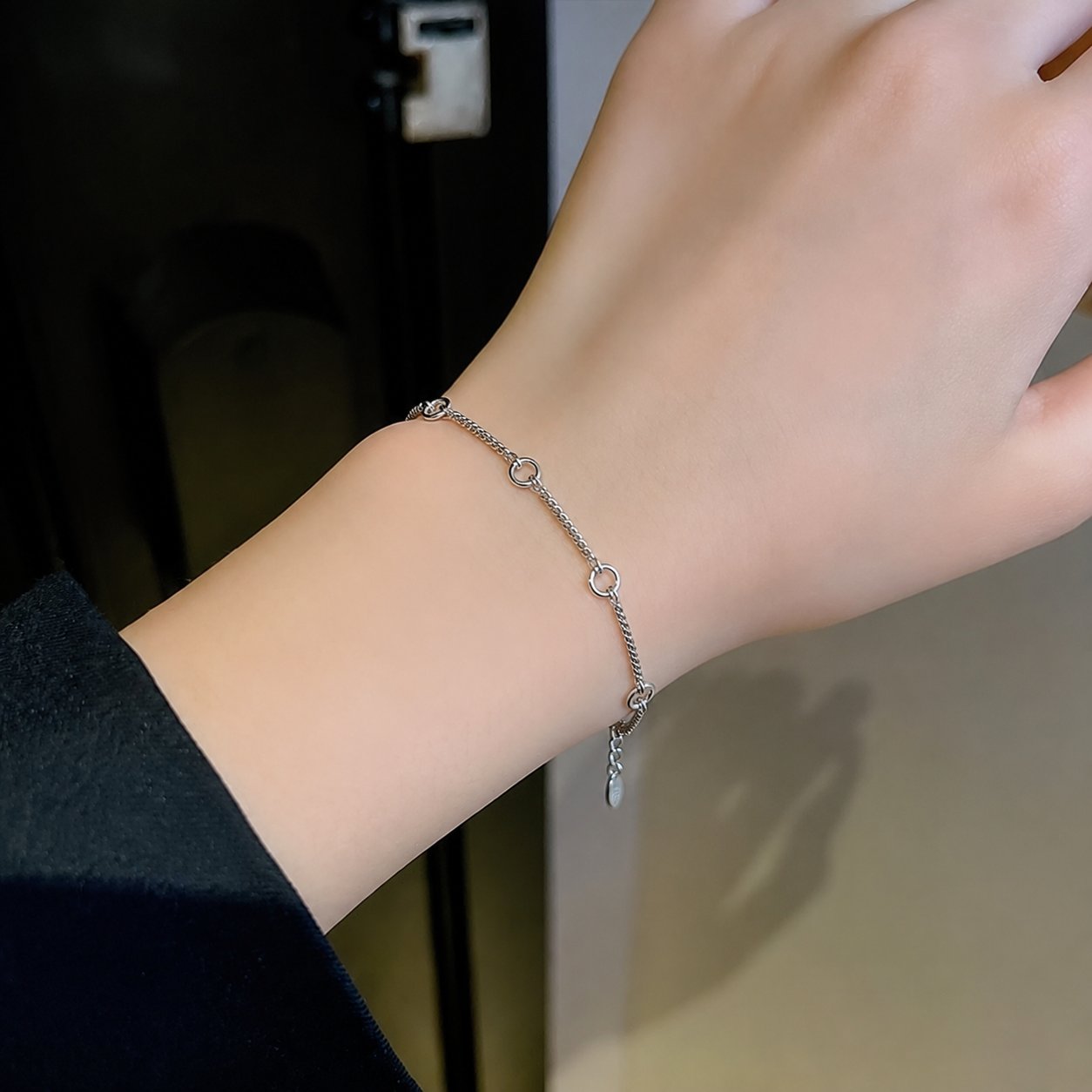 Silver Pearl Bracelet - Image 5